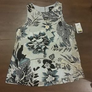 Lightweight Floral Blouse